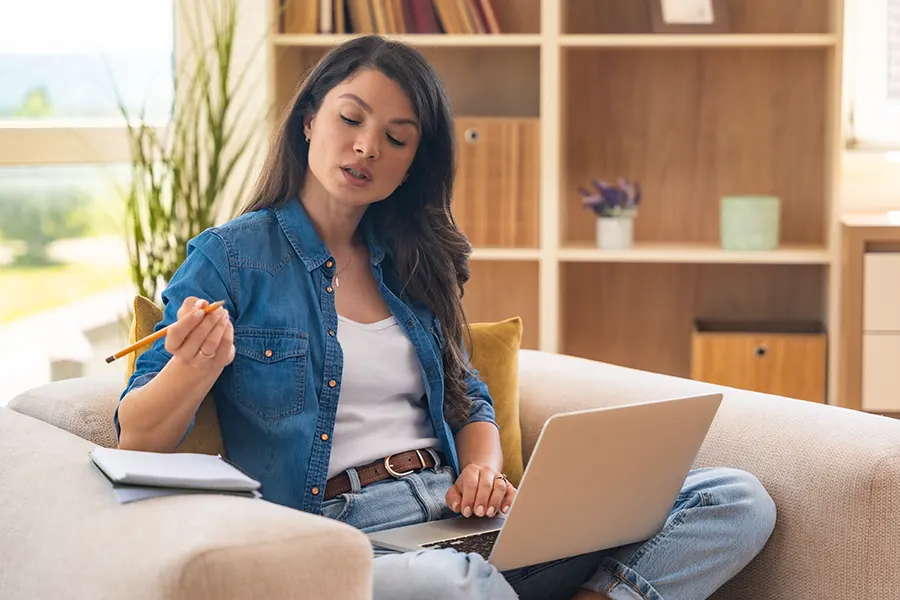 Cómo elegir una psicóloga online antes de empezar terapia